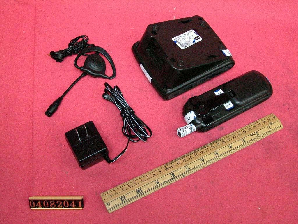 900MHz/5.8GHz 40 Channel Cordless Phone (Base) - FCC ID NC8MA550 - CCT Tech Advanced Products Limited (3)