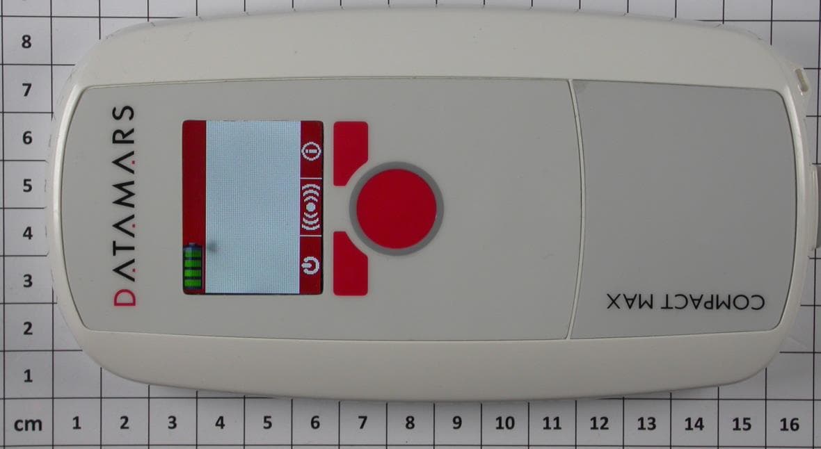 RFID handheld reader for animal indentification - FCC ID NDX-COMPACTMAX - Datamars SA