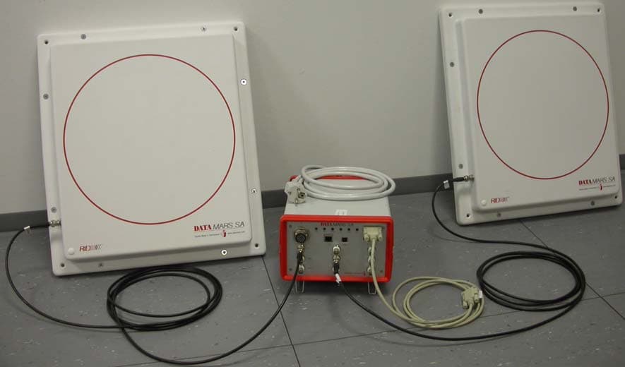 Long Range Industrial RFID HF Reader - FCC ID NDX-RIN13002 - Datamars SA (2)