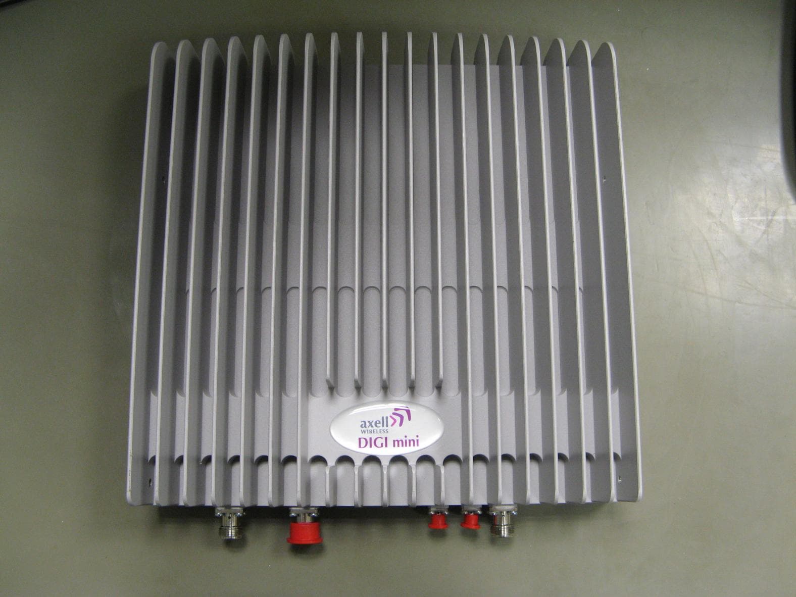 Repeater - FCC ID NEODMINI2107L2017 - PBE Europe Ltd. trading as Axell Wireless (1)