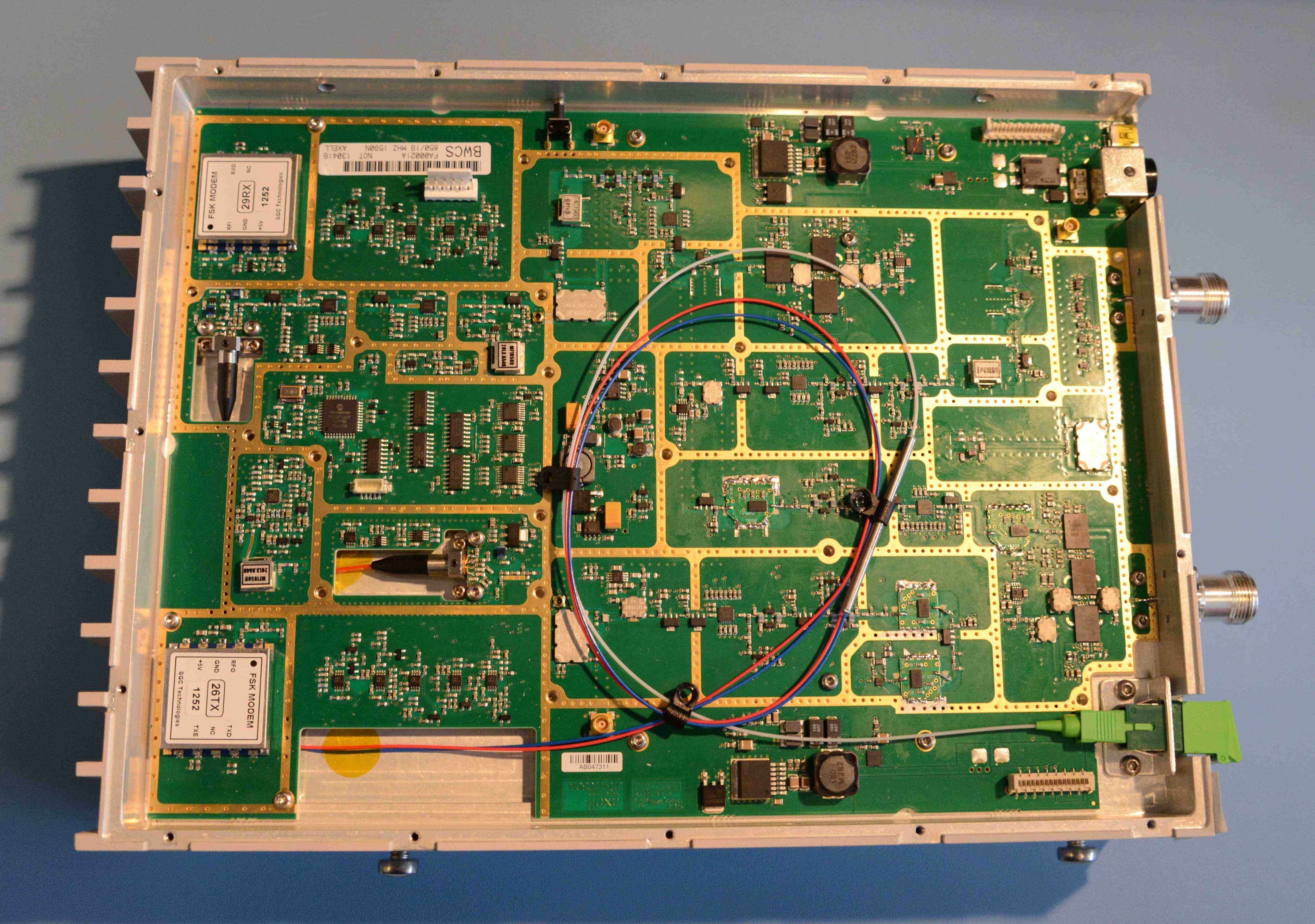 MBF2001A Dual Band Optical Repeater - FCC ID NEOMBF23082319 - PBE Europe Ltd. trading as Axell Wireless (3)