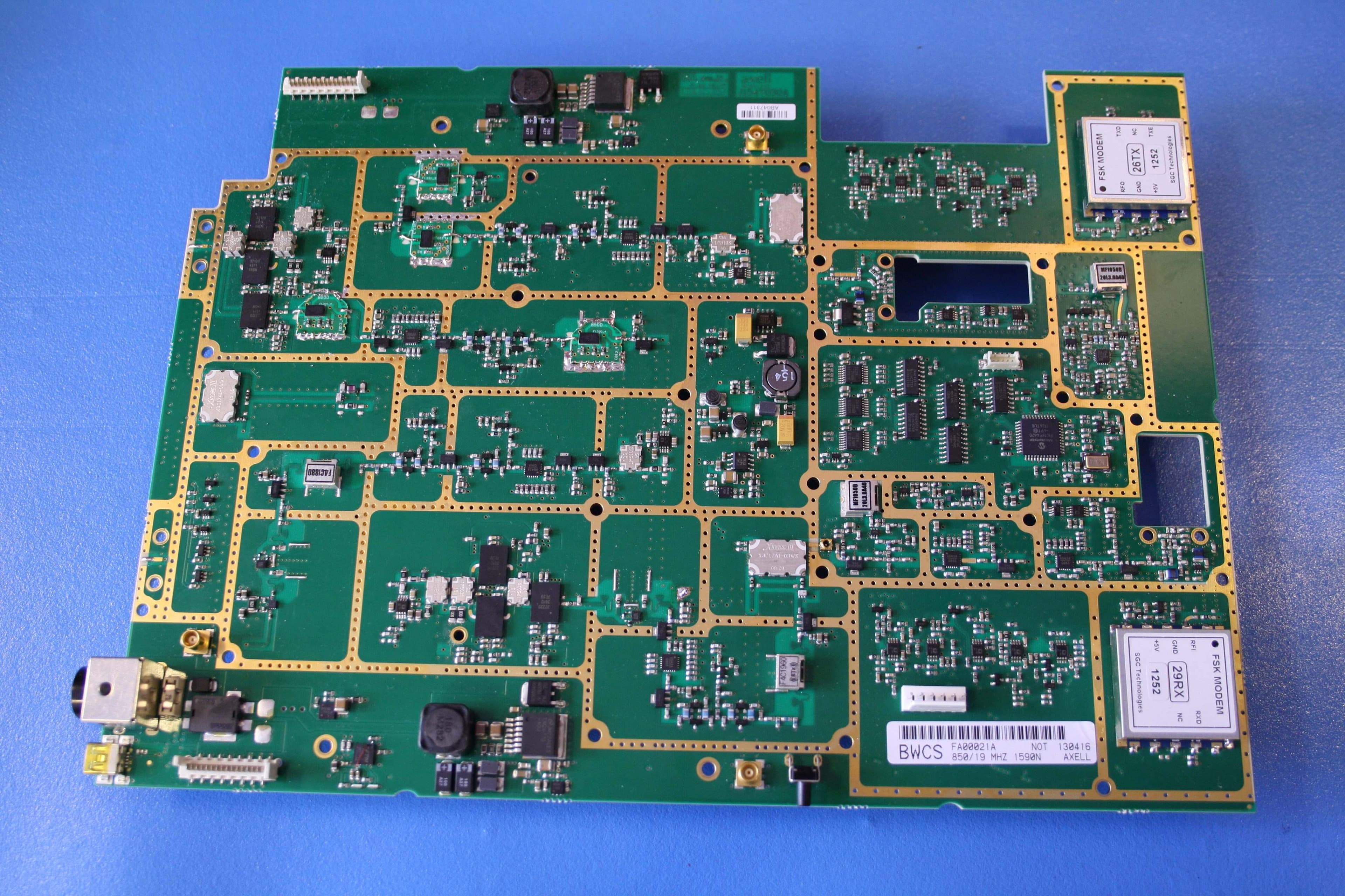 MBF2001A Dual Band Optical Repeater - FCC ID NEOMBF23082319 - PBE Europe Ltd. trading as Axell Wireless (4)
