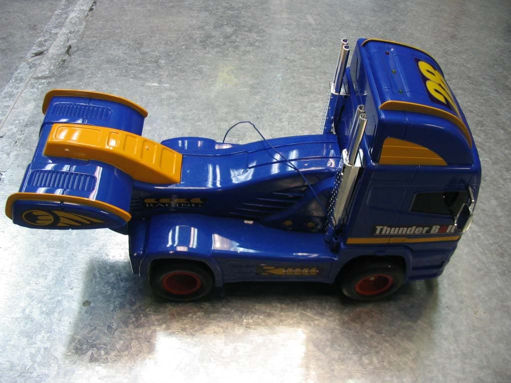 Radio Control Car - FCC ID NEX-9345-49 - Zaptoys International Limited (1)