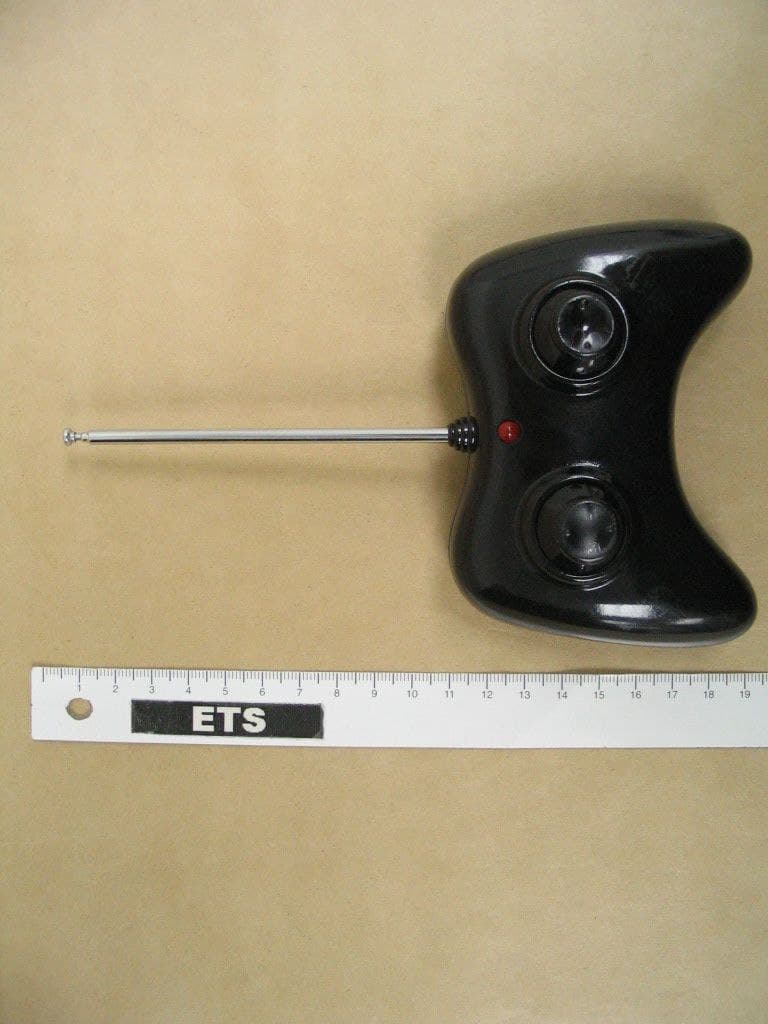 Radio Controlled Toys: 24702 - FCC ID NFY24702 - Radio Fun International  Ltd