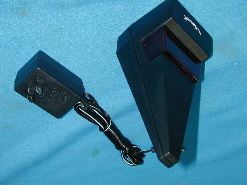 IR RF Remote Control Extender TX - FCC ID NGVAWX701TX - Airwave Technologies Inc (5)