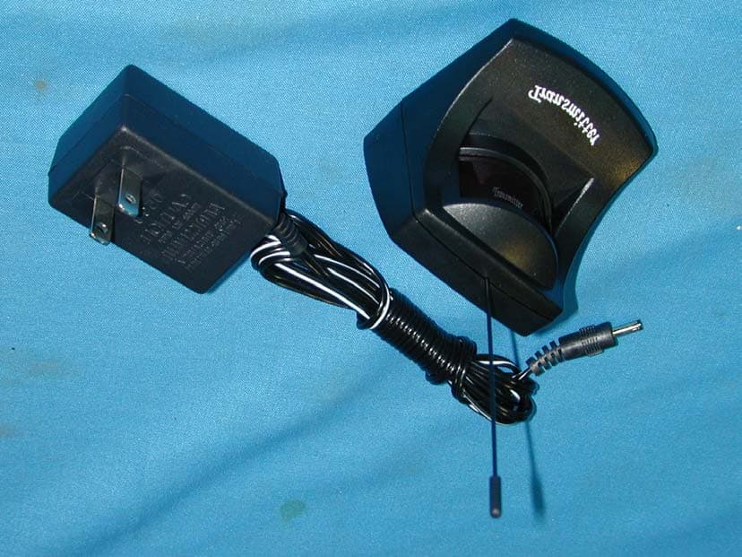 IR RF Remote Control Extender TX - FCC ID NGVAWX701TX - Airwave Technologies Inc (2)