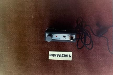 Belt clip wireless microphone - FCC ID NHAAD200P - Add Electronics Co Ltd (4)