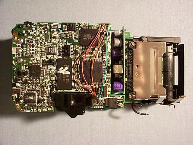 Serial Digital Still Camera - FCC ID NHNDSC90301500NZ - Premier Camera Taiwan Ltd (3)