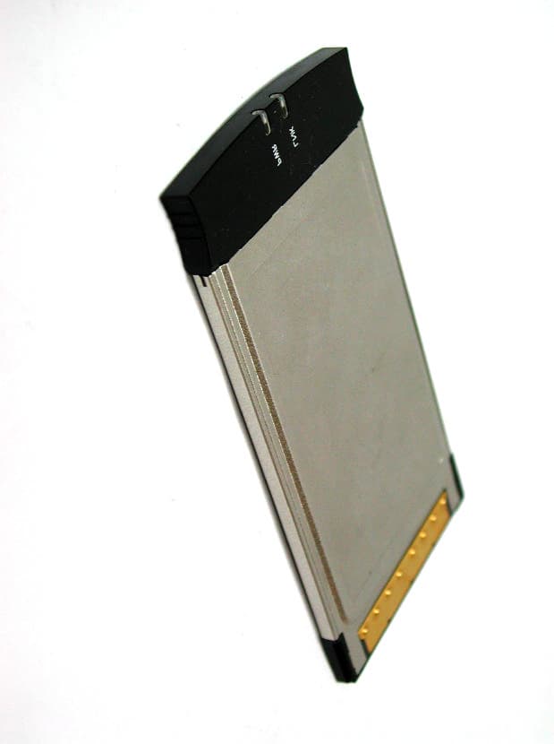 IEEE 802..11b CardBus Adapter - FCC ID NHPWLB1100 - Cameo Communications Inc (1)