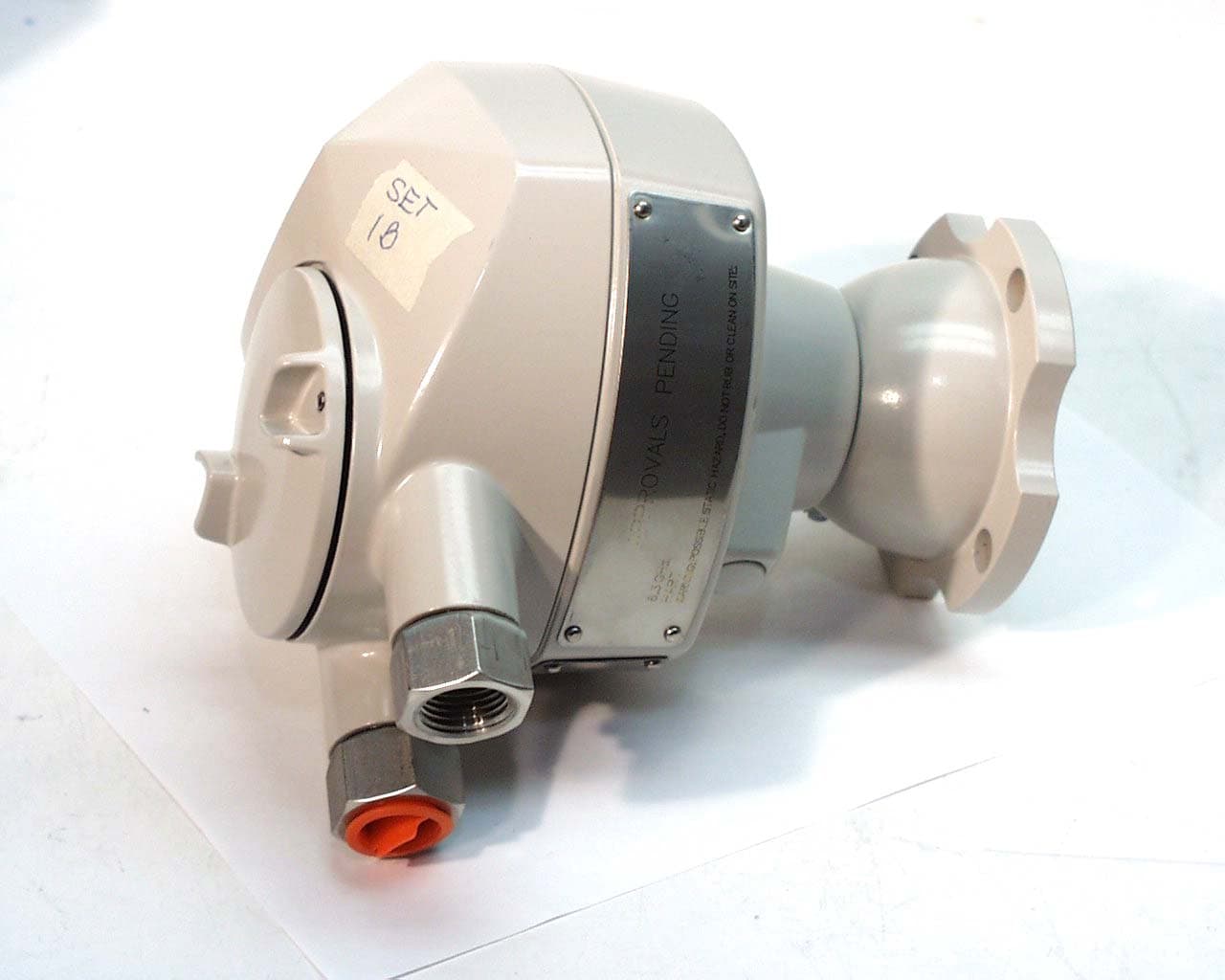 Radar Level Gauge - FCC ID NJA-LR200 - Siemens Canada Ltd. - Siemens Milltronics Process Instruments (4)