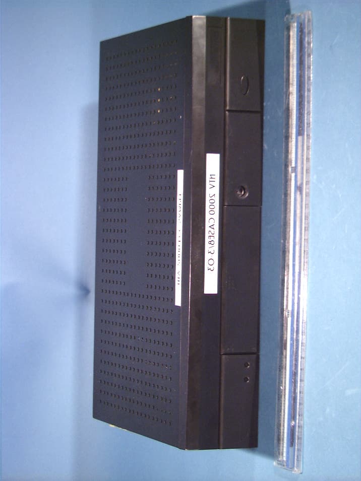Internet Set Top Box - FCC ID NJZNTV-2000 - Neon Technology Inc (3)