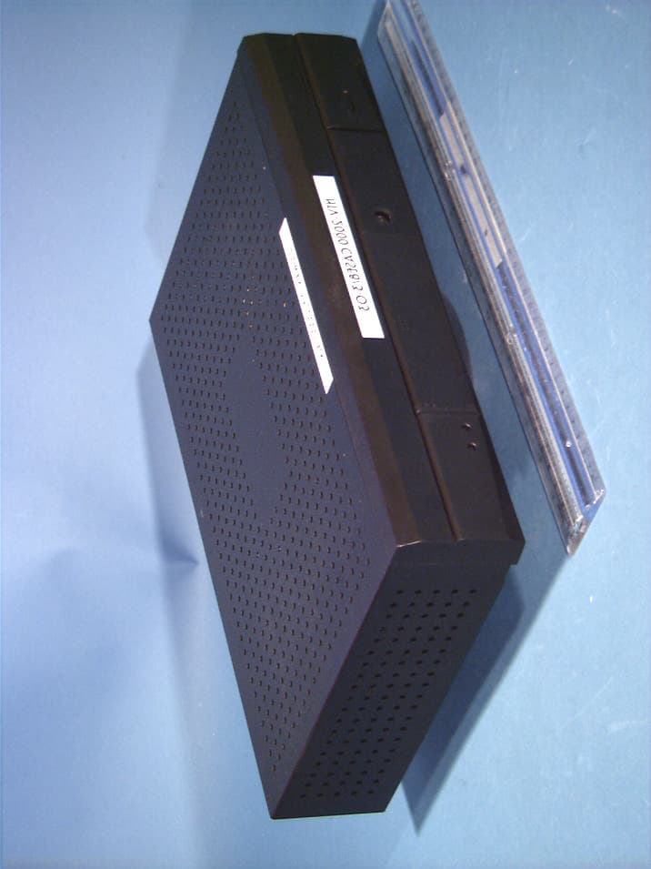 Internet Set Top Box - FCC ID NJZNTV-2000 - Neon Technology Inc (5)