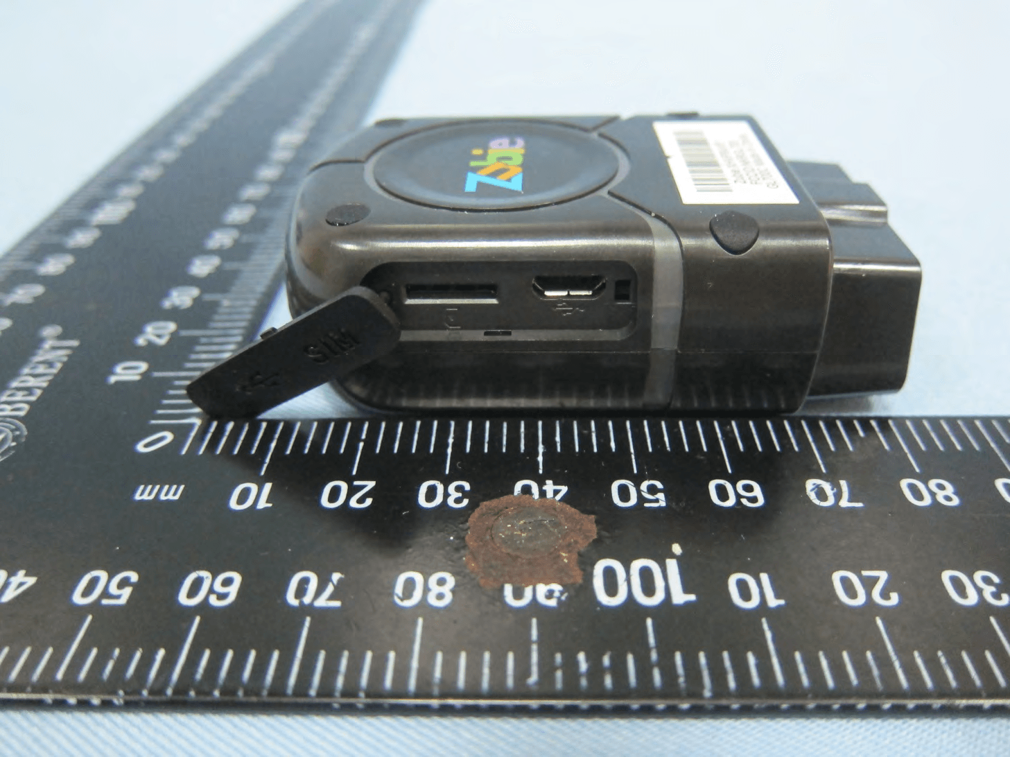 LTE single-mode hotspot and GPS tracker - FCC ID NKRGL700 - Wistron NeWeb Corporation (5)