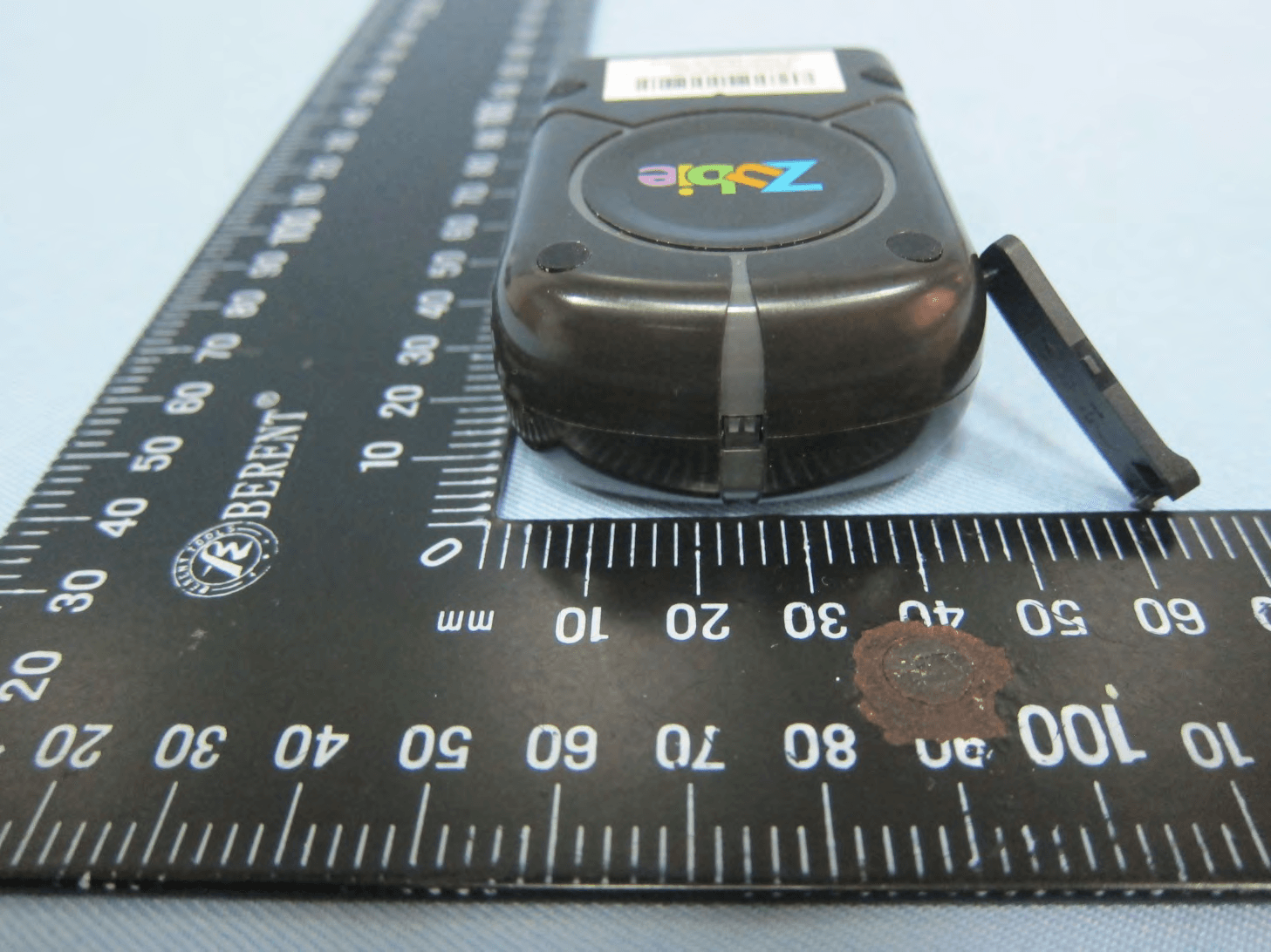 LTE single-mode hotspot and GPS tracker - FCC ID NKRGL700 - Wistron NeWeb Corporation (3)