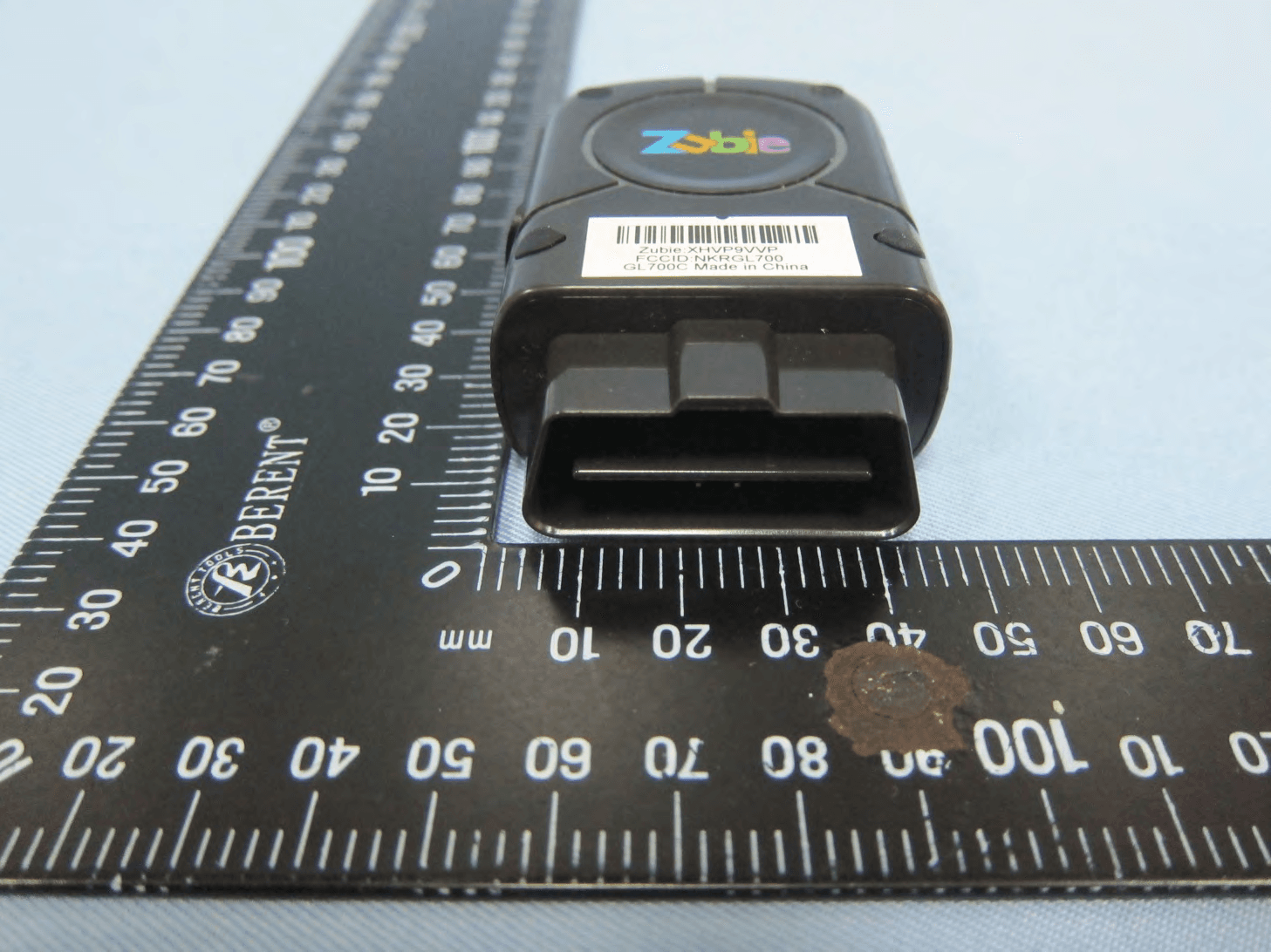 LTE single-mode hotspot and GPS tracker - FCC ID NKRGL700 - Wistron NeWeb Corporation (4)