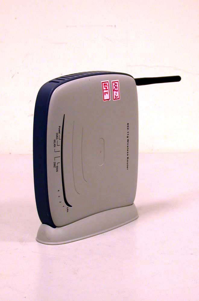 802.11g WLAN Router - FCC ID NKRRT200G - Wistron NeWeb Corporation