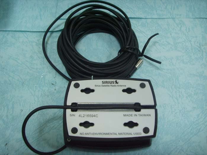 Satellite Radio Receiver Home Dock - FCC ID NKRUWASLH1 - Wistron NeWeb Corporation