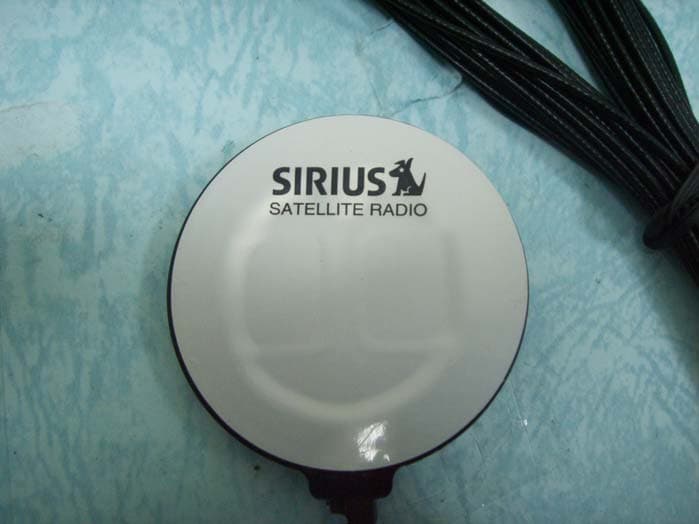 Satellite Radio Receiver Car Dock - FCC ID NKRUWASLV5 - Wistron NeWeb Corporation (5)