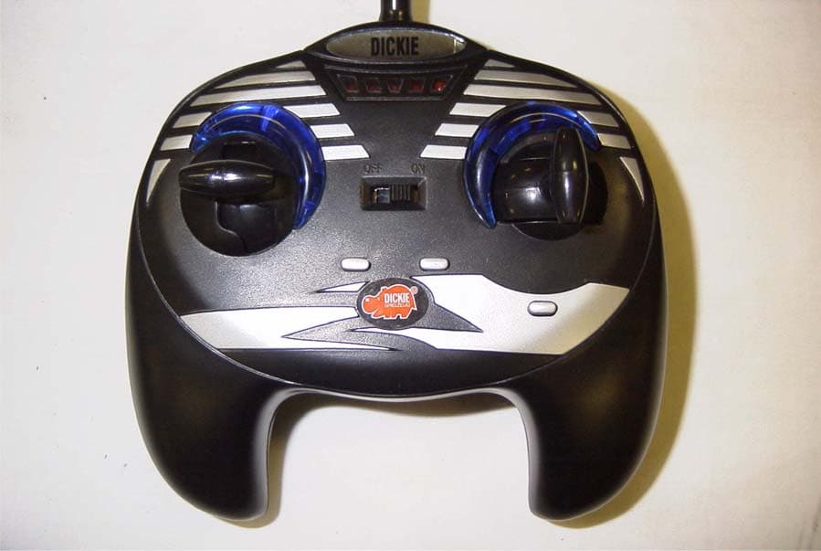RC TOY-TRANSMITTER - FCC ID NLB27088TX - Dickie Toys Hong Kong Ltd. (2)
