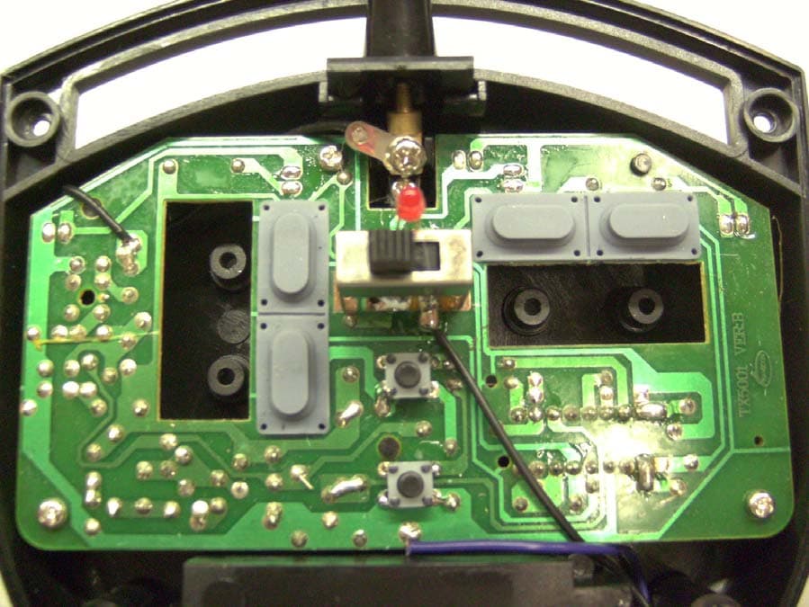 27 MHz REMOTE CONTROL TRANSMITTER - FCC ID NLB27091TX - Dickie Toys Hong Kong Ltd. (1)