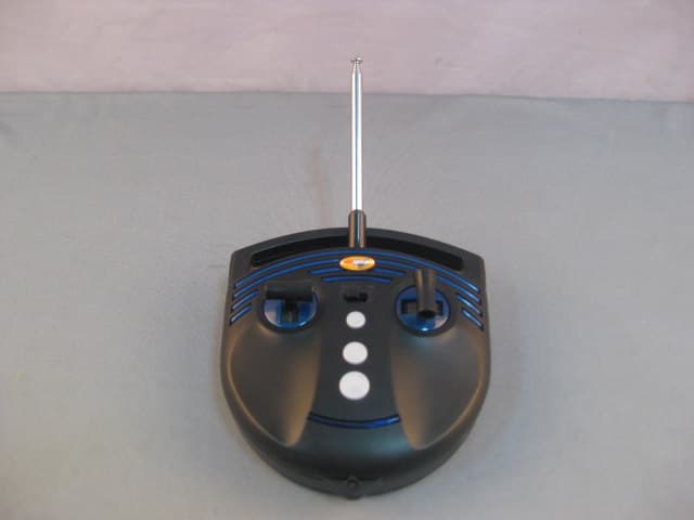 DICKIE RC-TOY - FCC ID NLB27111TX - Dickie Toys Hong Kong Ltd. (2)
