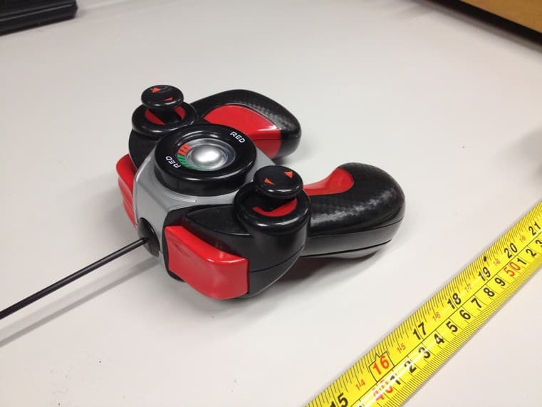 Radio Control Toy Transmitter (27.145MHz) - FCC ID NLB27186TX - Dickie Toys Hong Kong Ltd. (3)