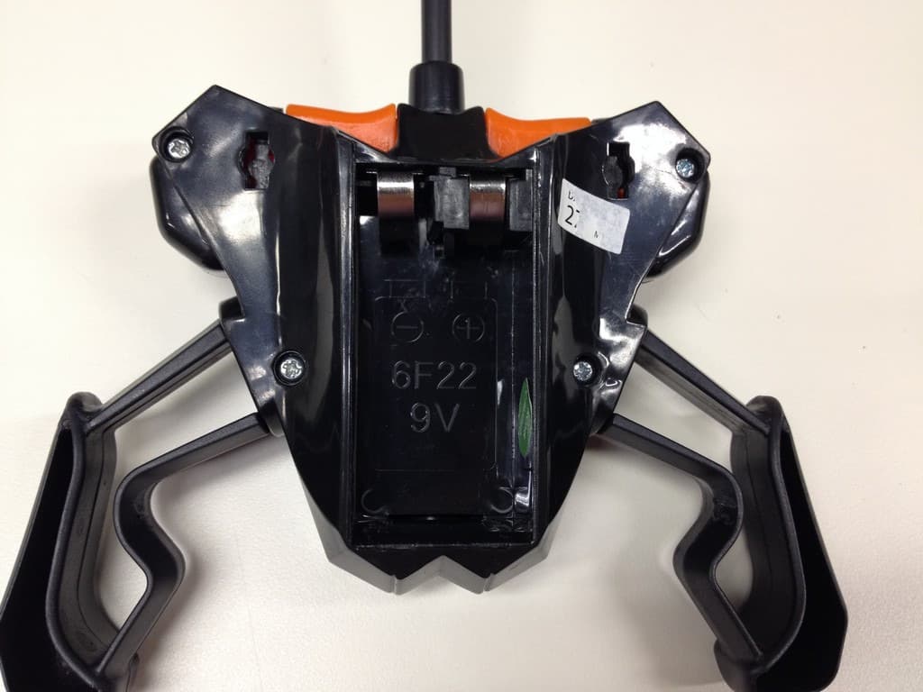 Low Power Transmitter (27.145MHz) - FCC ID NLB27205TX - Dickie Toys Hong Kong Ltd.