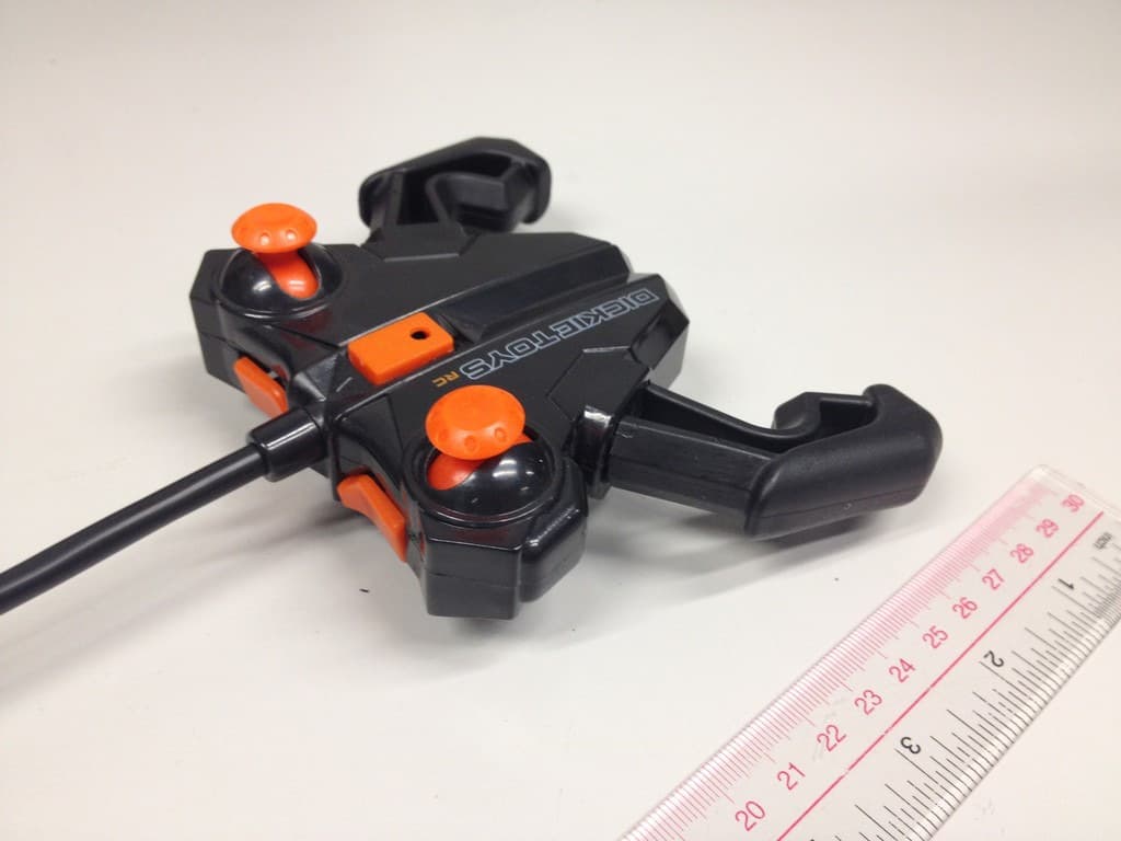 Low Power Transmitter (27.145MHz) - FCC ID NLB27207TX - Dickie Toys Hong Kong Ltd. (2)