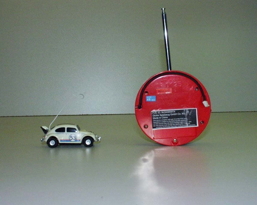 49 MHz TRANSMITTER - FCC ID NLB49009TX - Dickie Toys Hong Kong Ltd. (1)