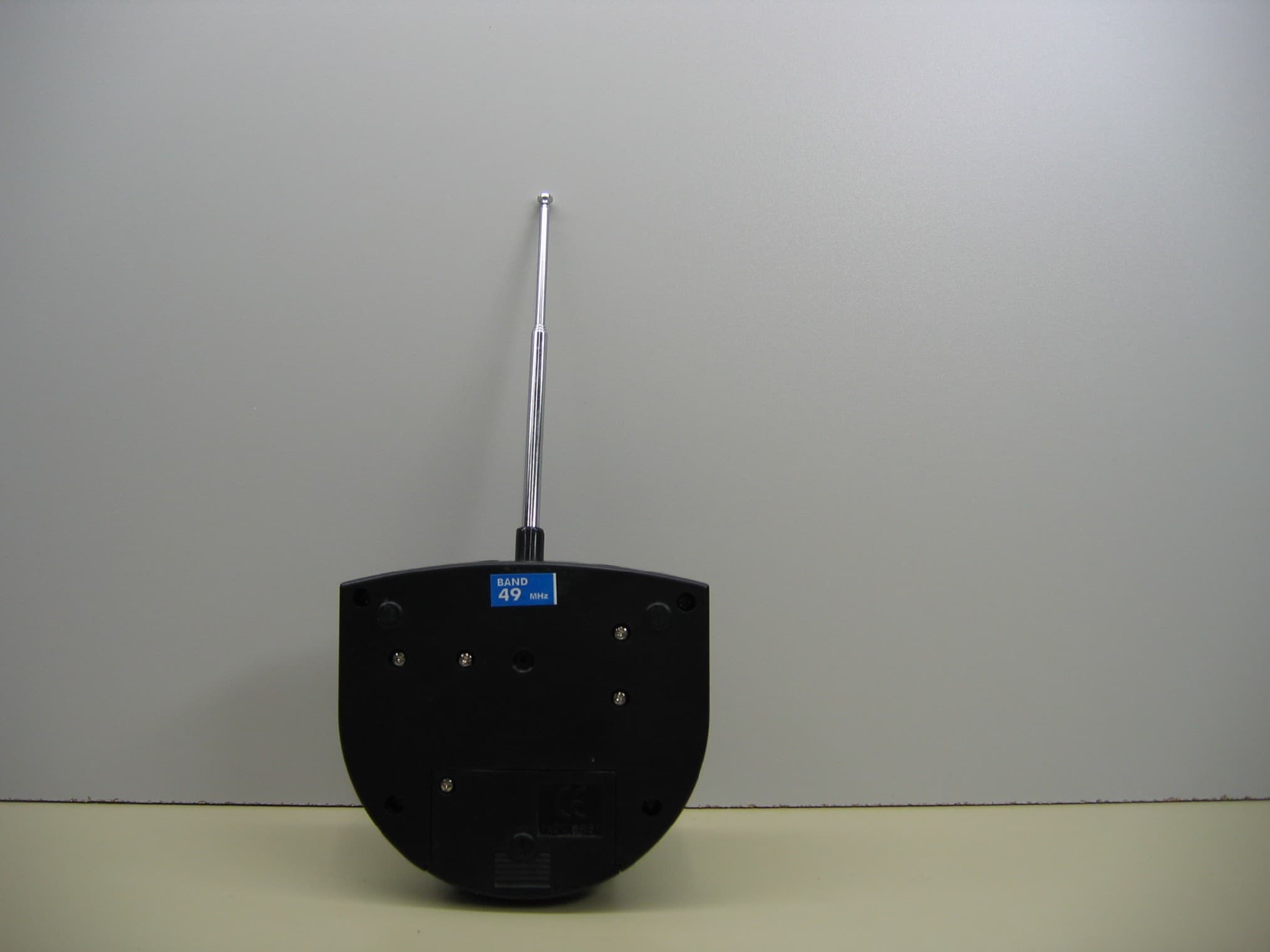 RC TOY-TRANSMITTER - FCC ID NLB49010TX - Dickie Toys Hong Kong Ltd. (2)