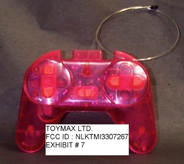 27 MHz remote control transmitter - FCC ID NLKTMI3307627 - Toymax Inc