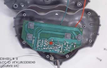 49 MHz Remote Control Transmitter - FCC ID NLKTMI3308049 - Toymax Inc (2)