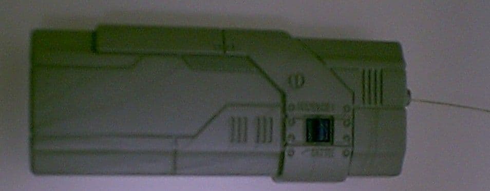 RC Toy Transmitter - FCC ID NLKTMI9080827 - Toymax Inc