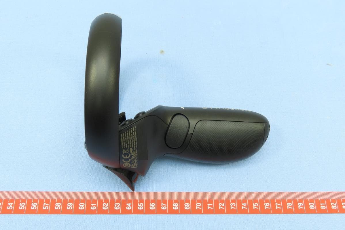 Controller - FCC ID NM82Q8R100 - HTC Corporation (3)