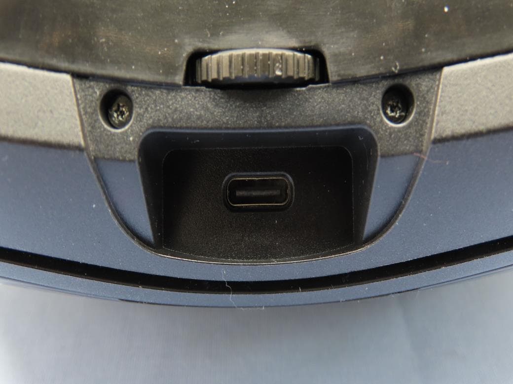 Headset - FCC ID NM82QA4100 - HTC Corporation (5)
