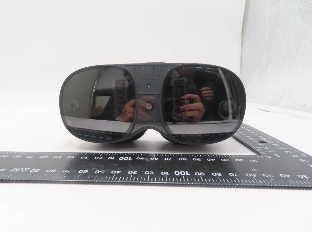 Headset - FCC ID NM82QBB100 - HTC Corporation (3)