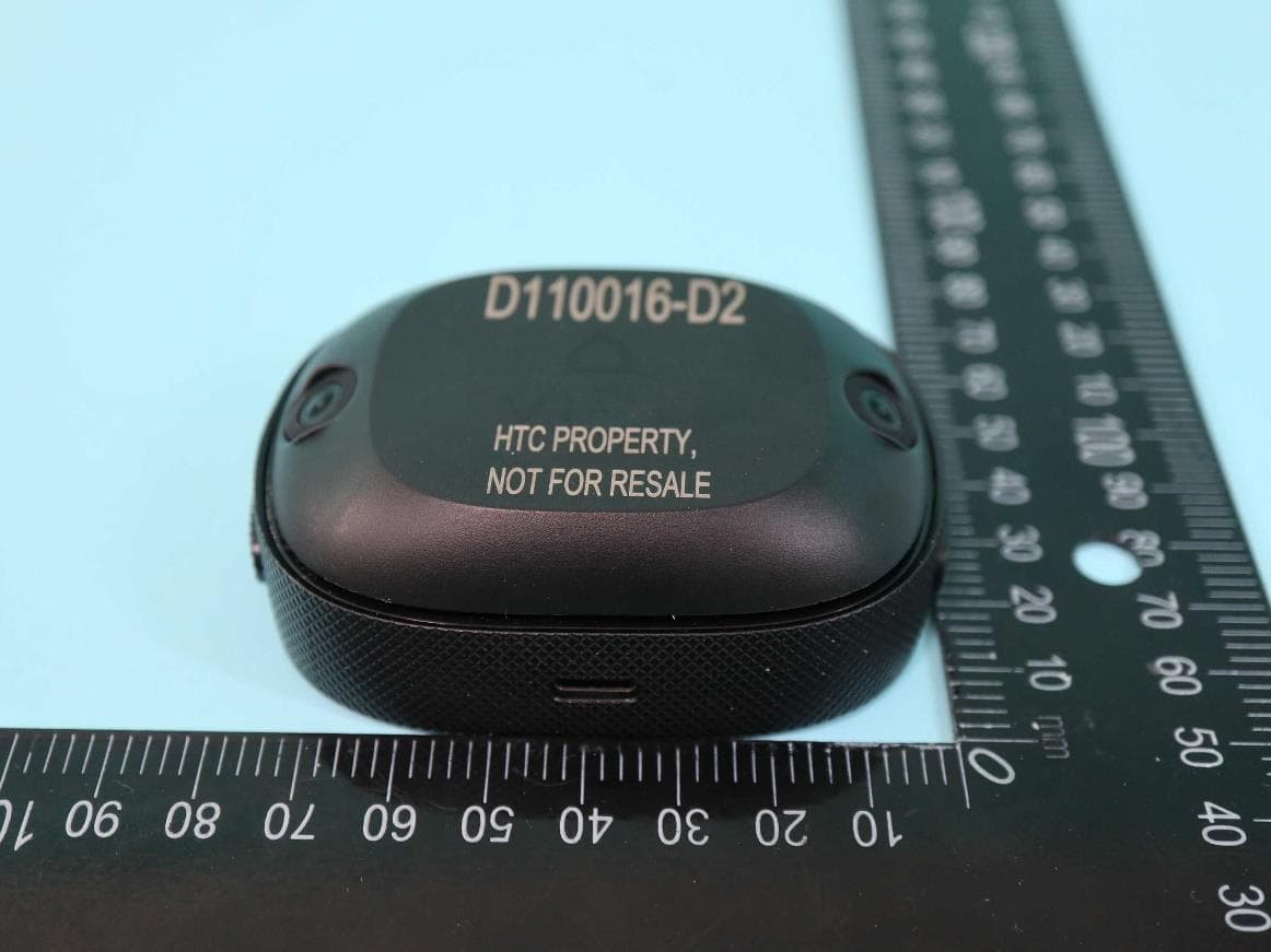 Tracker - FCC ID NM82QBP100 - HTC Corporation (4)