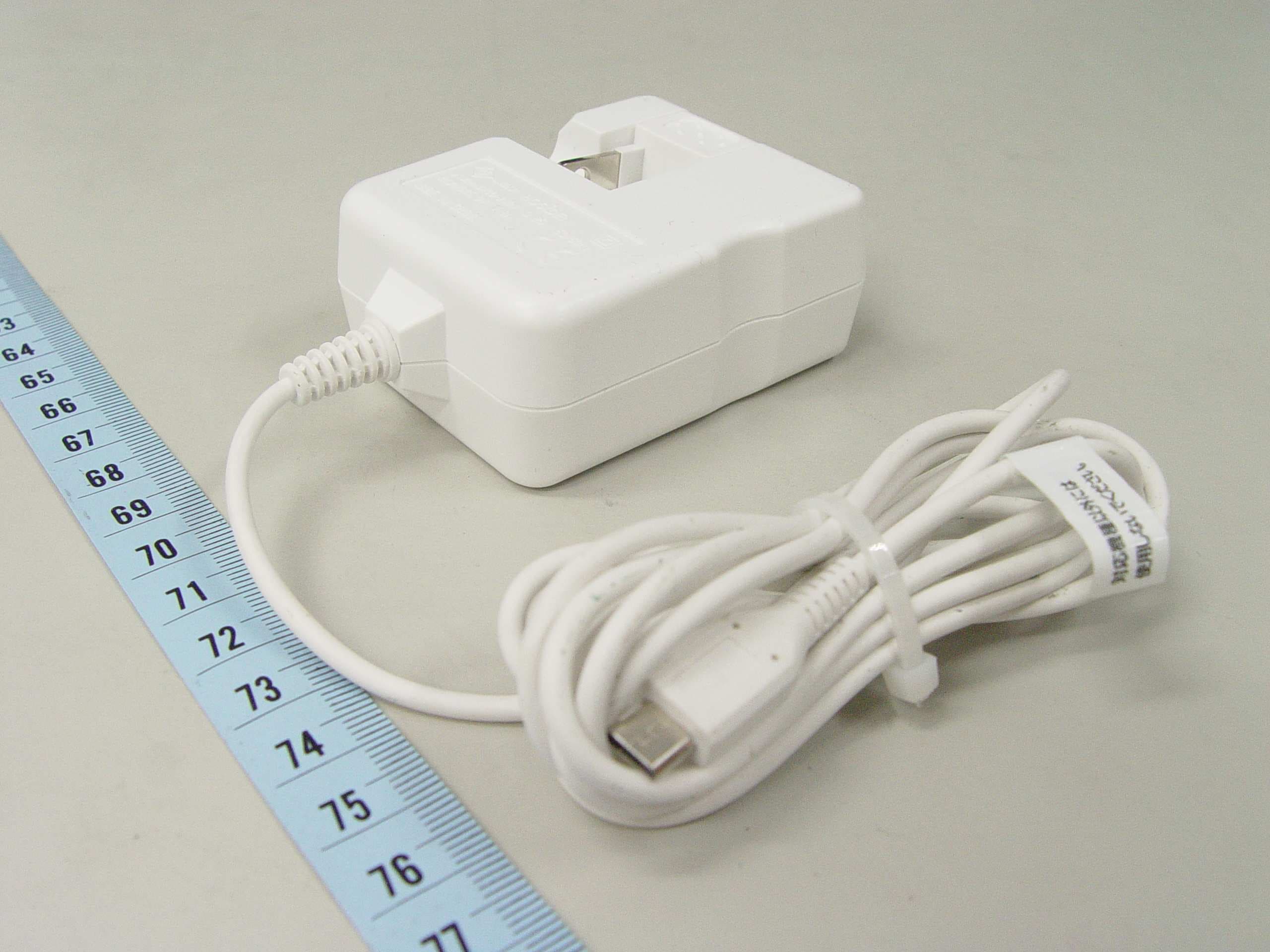 Smartphone - FCC ID NM8HTL23 - HTC Corporation (4)
