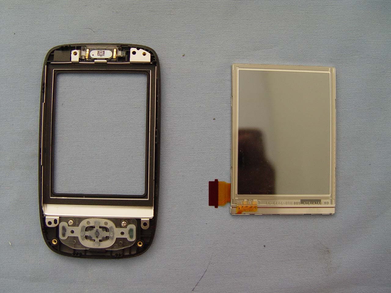 GSM/GPRS/EDGE Smart phone with WLAN and Bluetooth - FCC ID NM8OPB - HTC Corporation (5)
