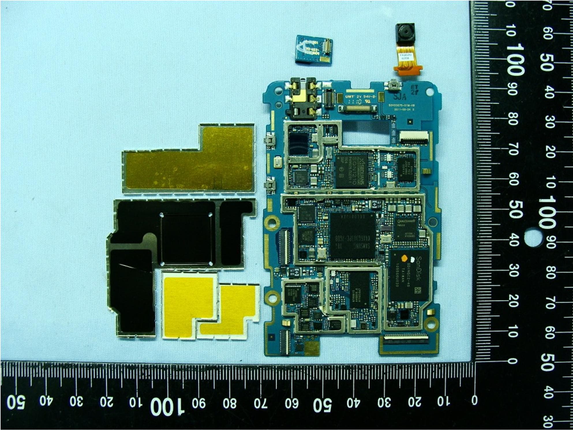 Smart Phone - FCC ID NM8PH44100 - HTC Corporation (1)