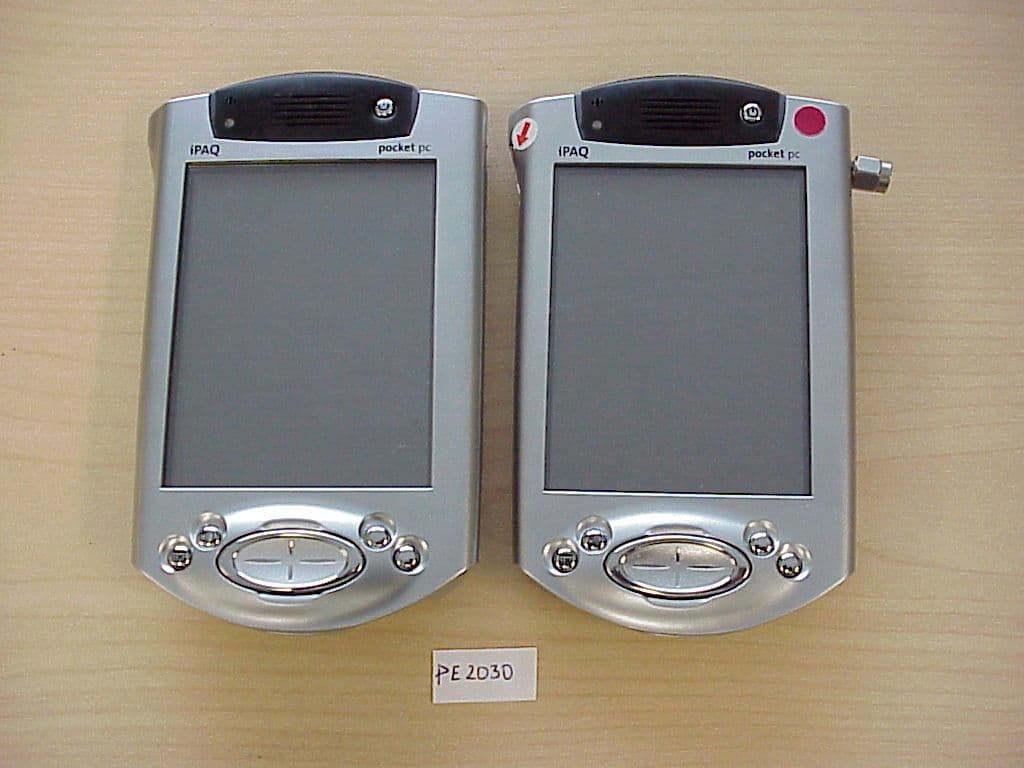 PDA with Bluetooth transceiver - FCC ID NM8ROSELLA - HTC Corporation