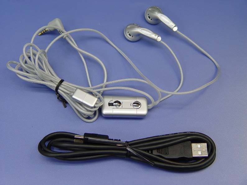 Smart Phone W/Bluetooth - FCC ID NM8TNDF - HTC Corporation (2)