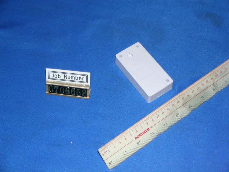 Remote Thermo Sensor (433.92MHz Tx) - FCC ID NMT80149200T-01 - IDT Technology Limited (1)