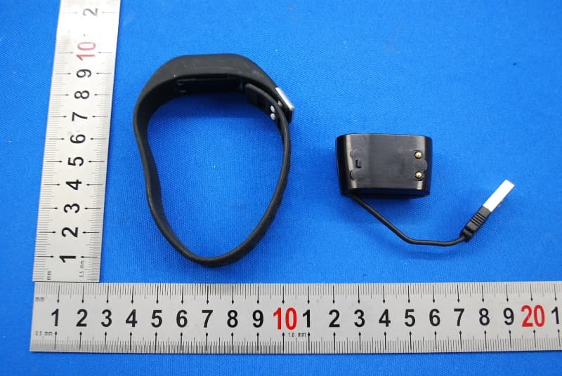 BLE Activity and Sleep Monitor - FCC ID NMTPE128 - IDT Technology Limited (1)