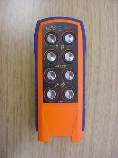 Remote Control for Cranes - FCC ID NO9C100007 - HBC-radiomatic GmbH