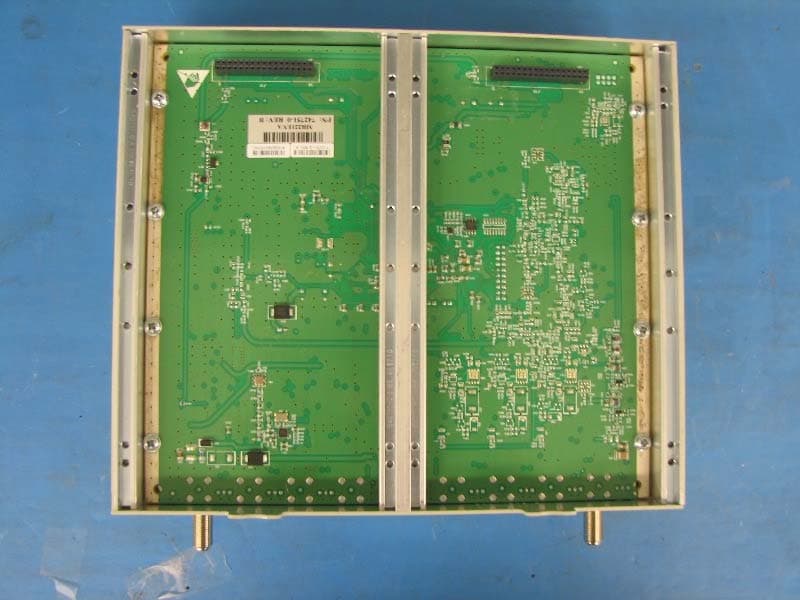 Spectrum 700 Path 1/700 Path 2 RFIC MIMO SRAU - FCC ID NOO-S2983-011 - ADC Telecommunications Inc. (2)