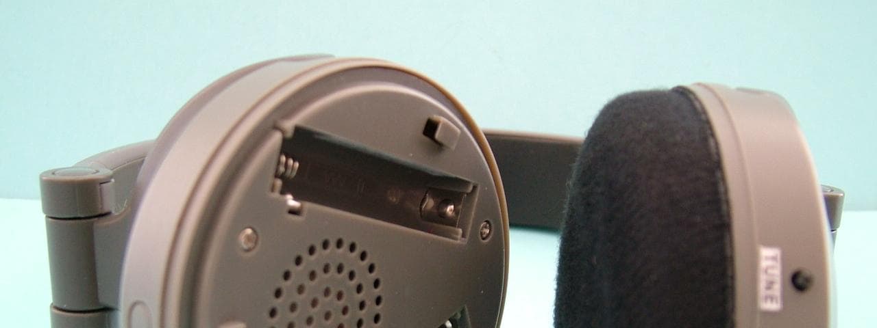 Wireless Headphone - FCC ID NOY-AWD204RX - Atom Industrial Limited (2)