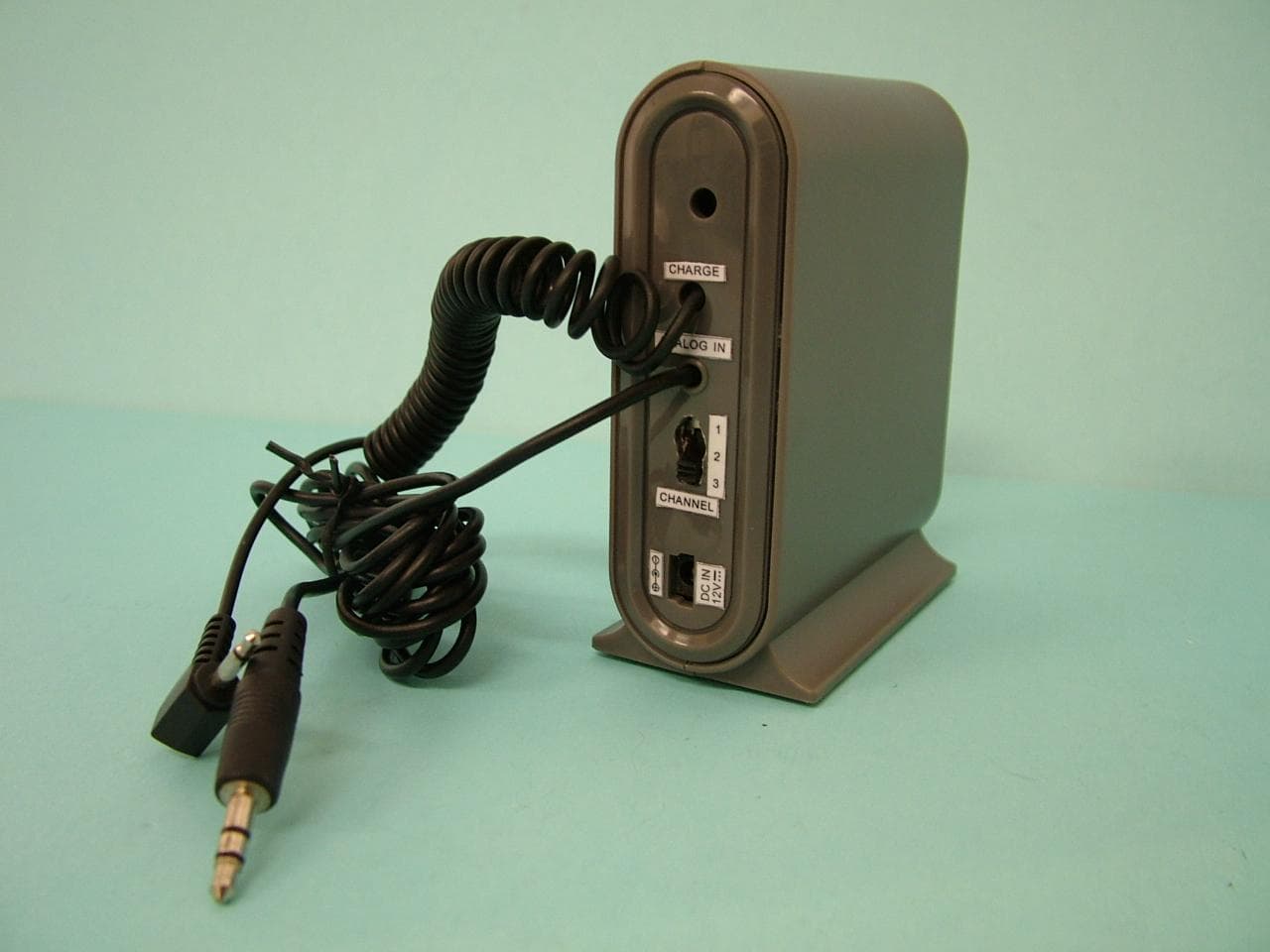 Wireless Headphone - FCC ID NOY-AWD204TX - Atom Industrial Limited (2)