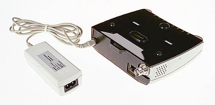 Rooftop Spread Spectrum Wireless Router - FCC ID NPDR242-V01 - Nokia Networks Inc (3)