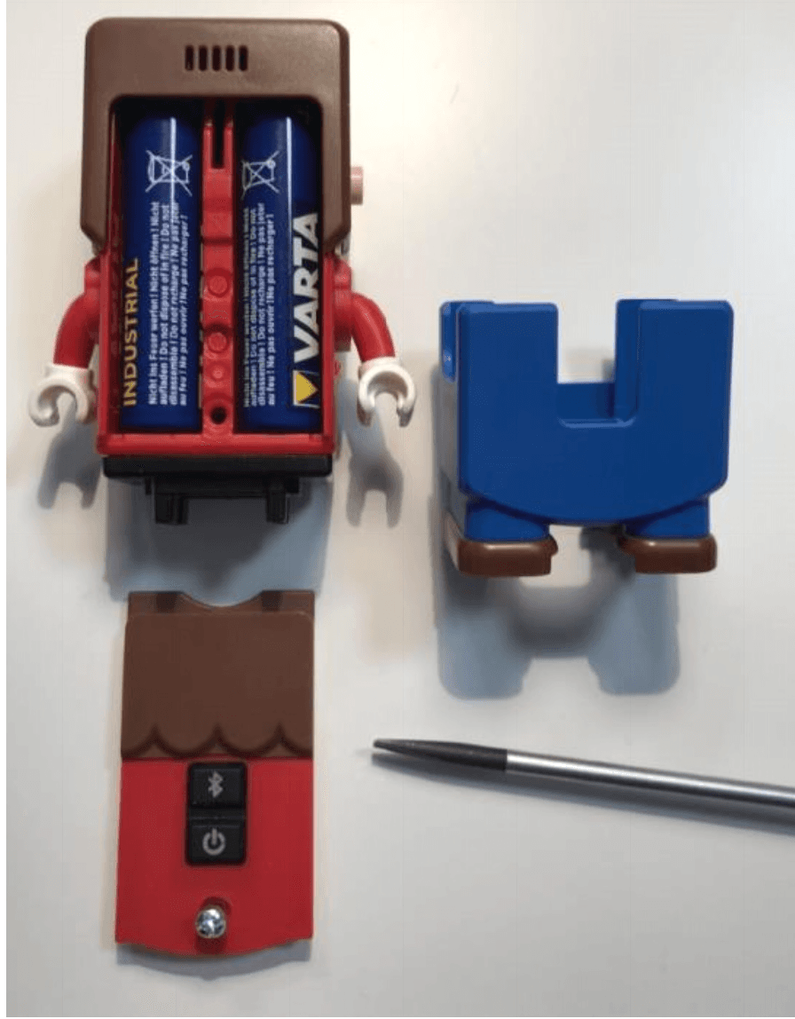 Construction toy with Bluetooth transceiver - FCC ID NPI49242 - LEGO Systems Inc